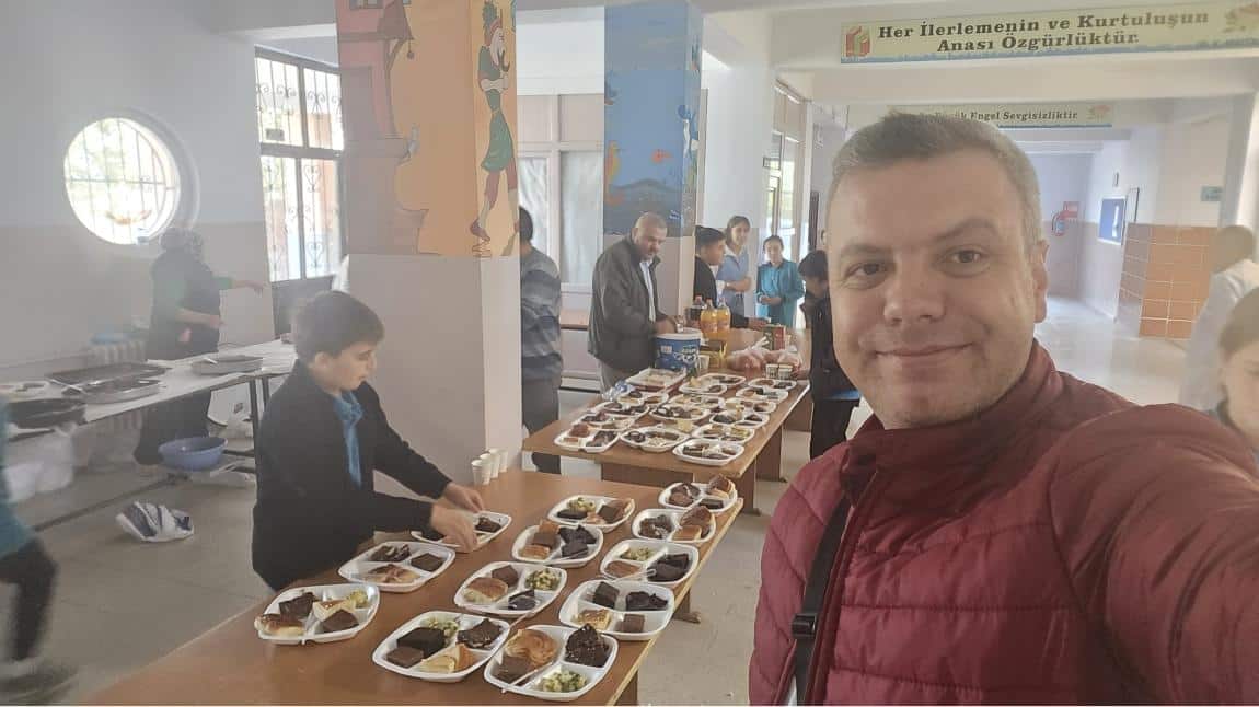 Halit Kalkan Ortaokulu'nda Gazze için Kermes Düzenlendi